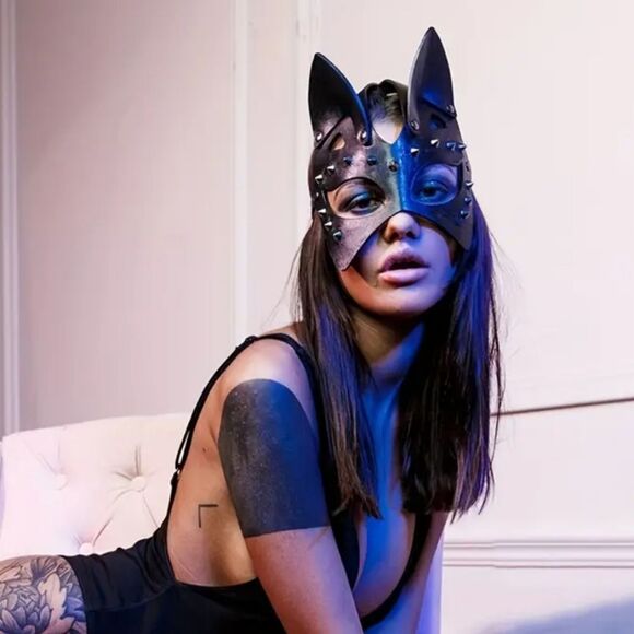 Gothic Black Cat Silver Spike Leather Costume Mask #9 - Picture 2 of 4